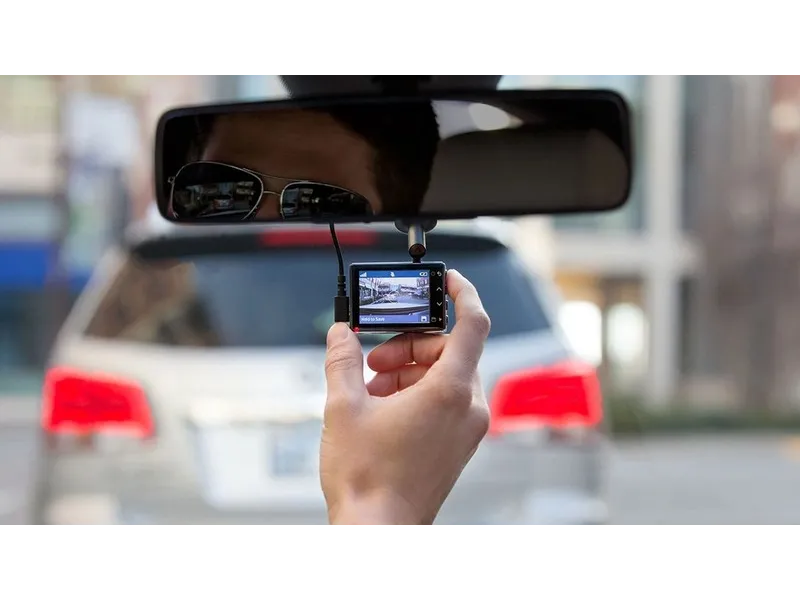 Camera cho phép người dùng quan sát trực tiếp trên màn hình