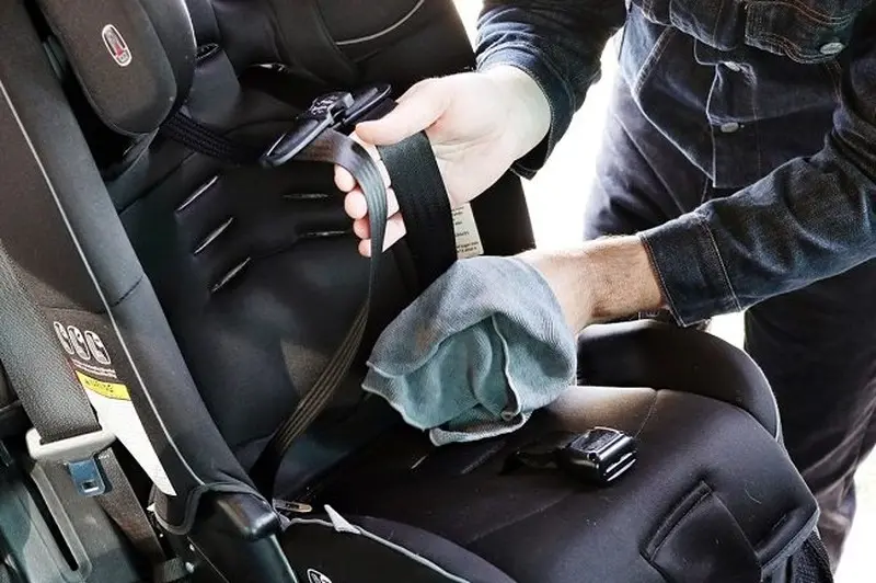 Cách giặt nệm xe ô tô ngay tại nhà hiệu quả với nhiều chất liệu